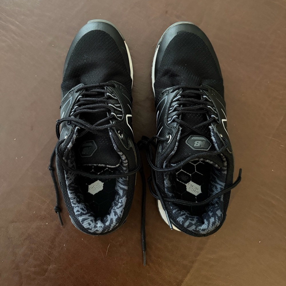 New Balance Black and White Golf Shoes - Picture 5 of 5